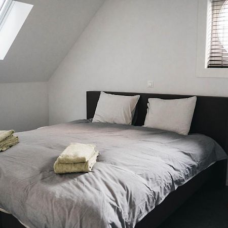 Gezellige Loft Met Twee Slaapkamers Ипер Екстериор снимка